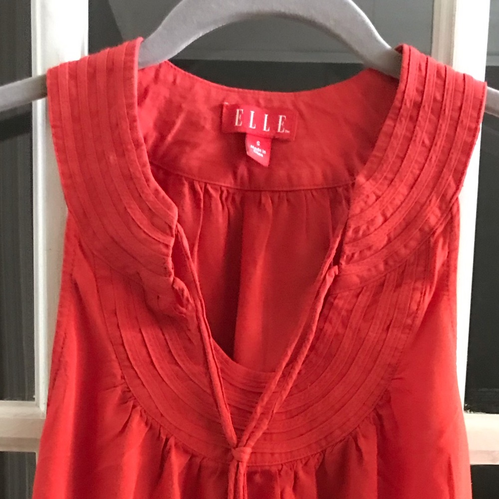 Orange sleeveless tank blouse - Picture 2 of 4
